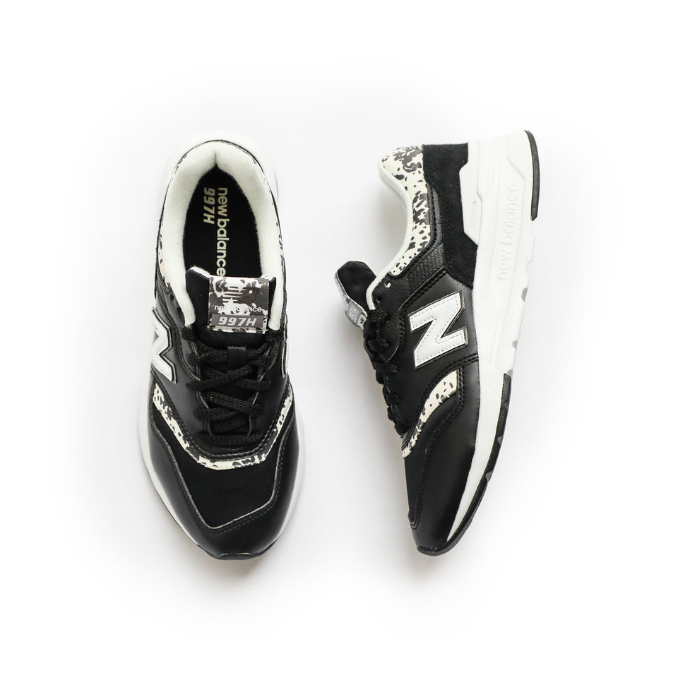 Women's New Balance 997 Heritage (Black/Raw Cashew) - New Balance
